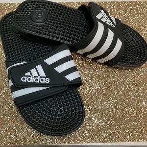 Adidas sandals never use size 7